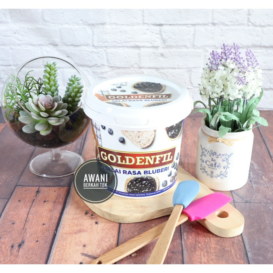 

Goldenfil Strawberry Jam / Selai Strawberry / Pail/ 1 kg