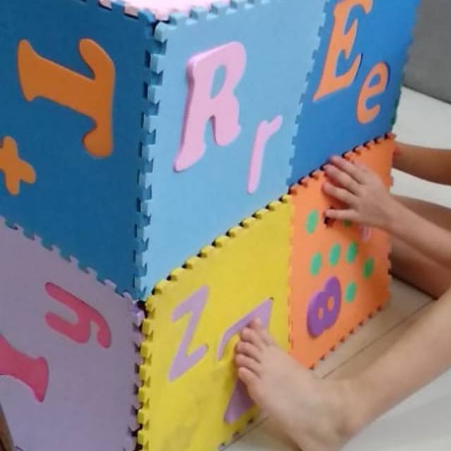 Evamat puzzle abjad abjad