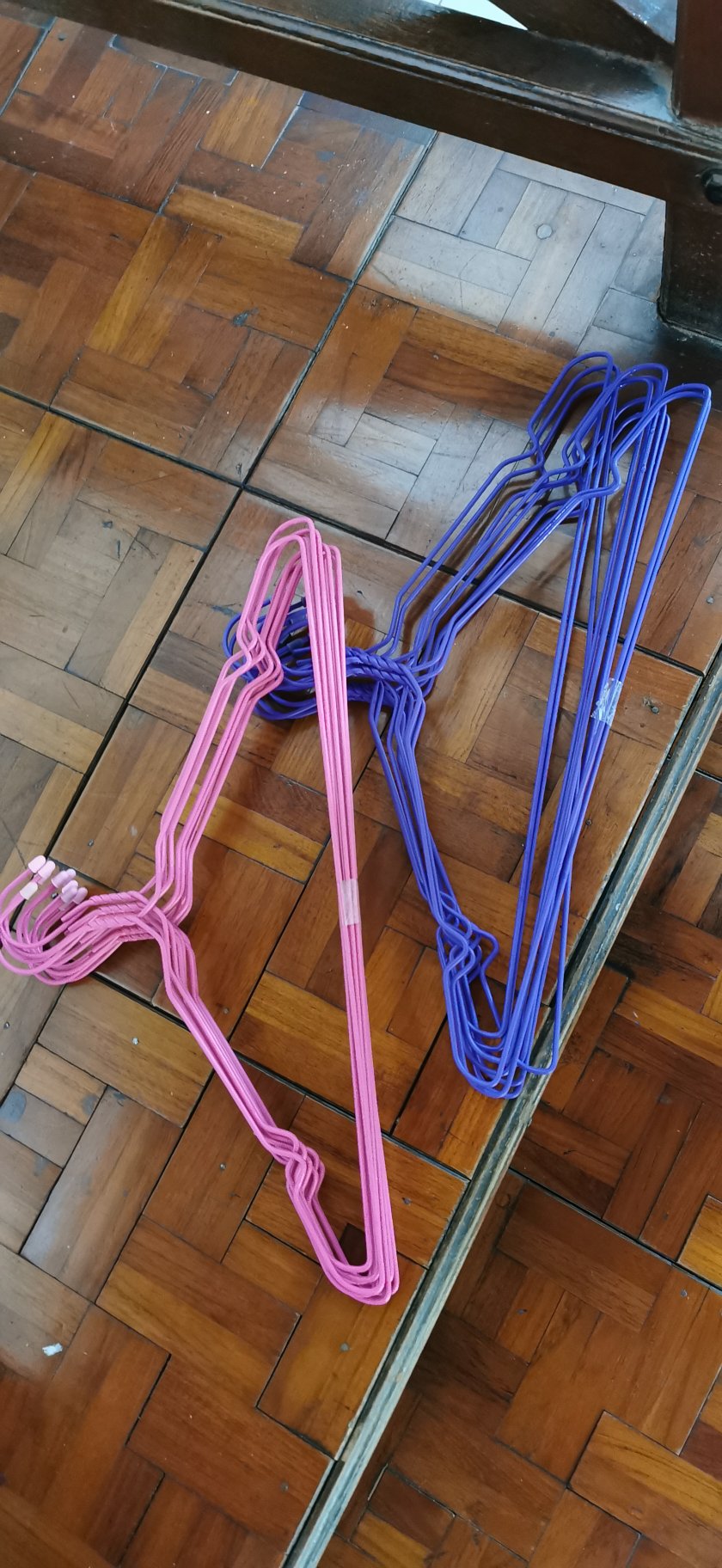 Hanger Kawat ( Isi 10 )