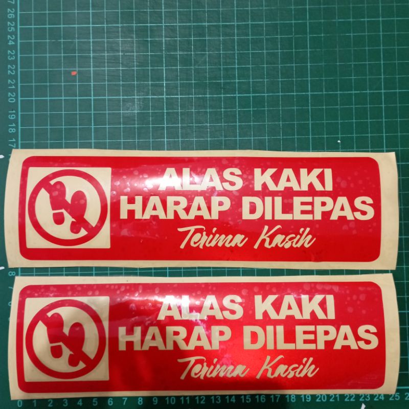 Sticker Cutting Alas kaki harap dilepas