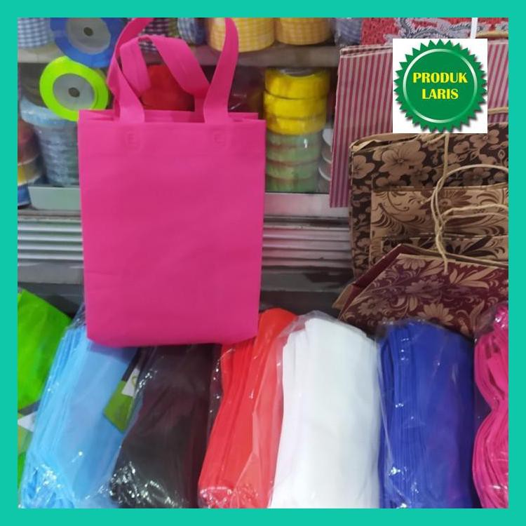 

Tas Spunbond Mini Handel Box Isi 20Pcs Terlaris Dan Termurah