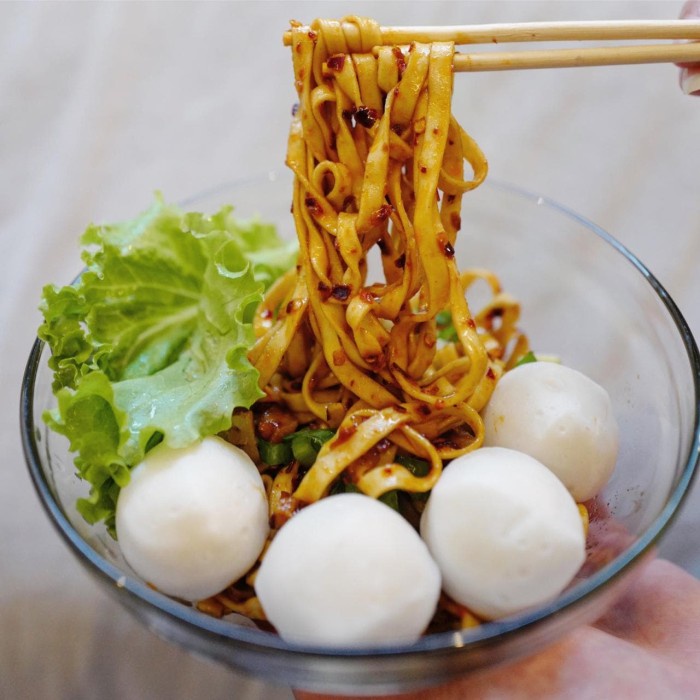 

Pasta-Aneka- Dried Mee Pok Noodle (Gift Pack Isi 2) -Aneka-Pasta.