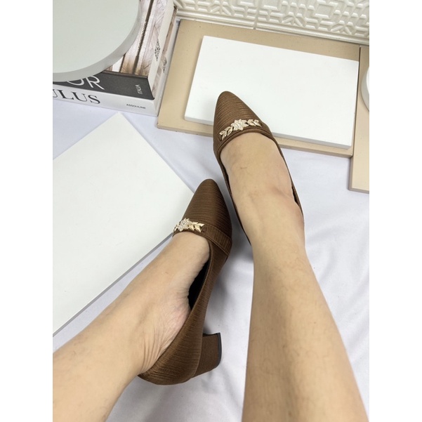 sepatu heel wanita terbaru kekinian pesta LOUISDEAR sepatu heel 5 cm tapak tahu bunga P5 bahan satin