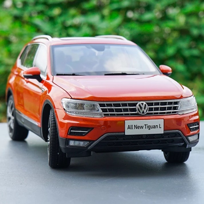 VW TIGUAN RED DIECAST SKALA 1 18 MOBIL MINIATUR