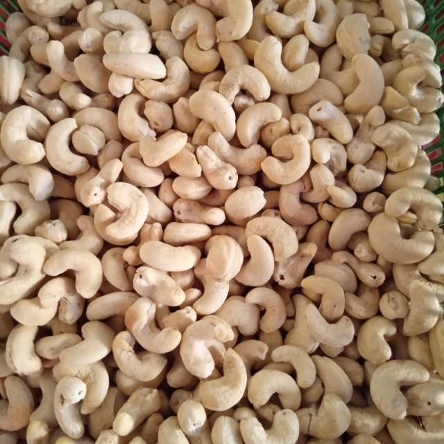 

Kacang mete atau kacang mede kualitas premium kemasan 1kg