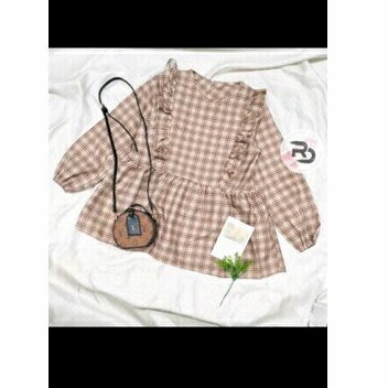 Baju wanita kotak-kotak