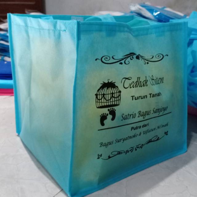 

Tas box nasi 25x25x25