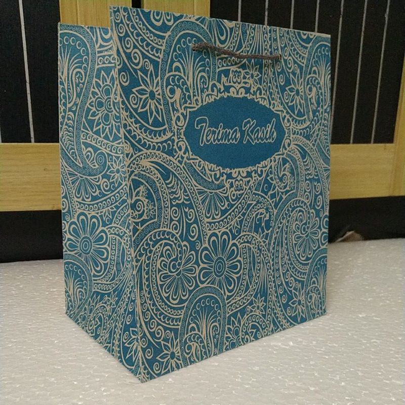 

Paper bag 18x11x22
