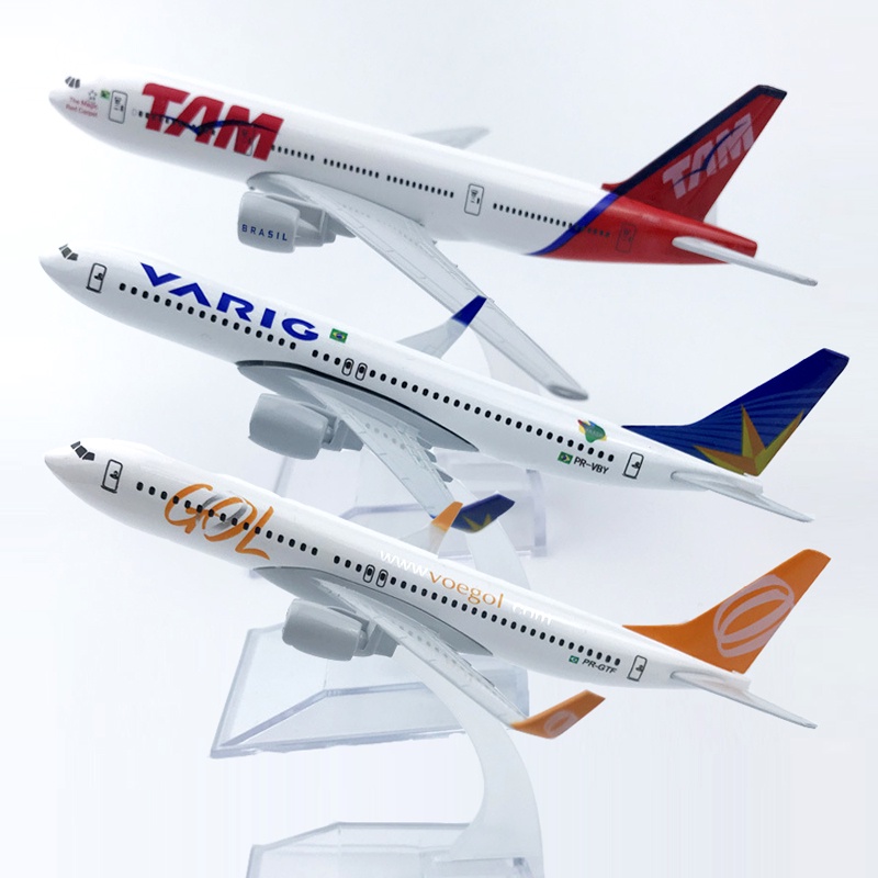 Miniatur Diecast Pesawat Terbang Brazil Airlines Boeing 777 B737 B787 Bahan Metal Ukuran 16CM