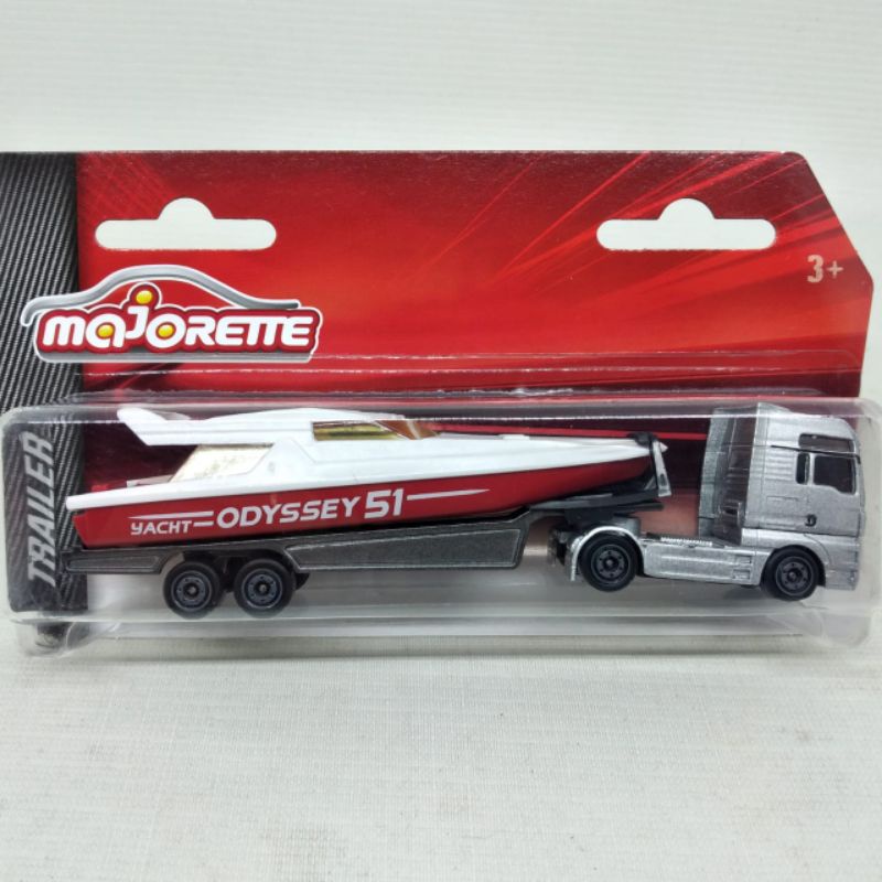 Diecast Truck MAN dengan Boat Trailer Majorette