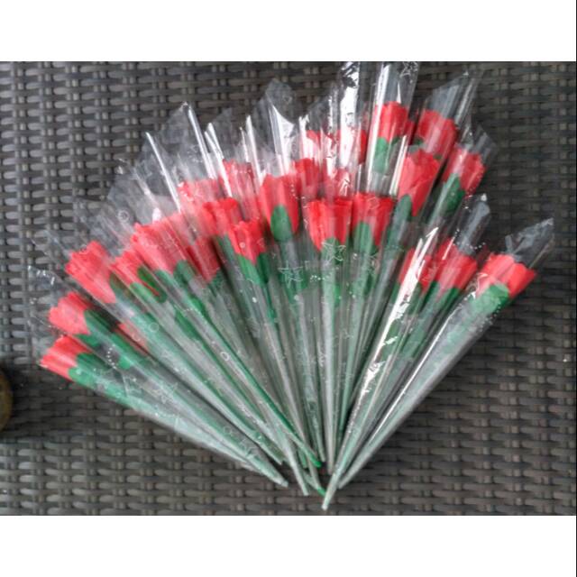 Bunga mawar souvenir cinderamata cantik