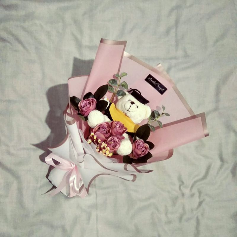 

amerta bouquet buket boneka buket wisuda