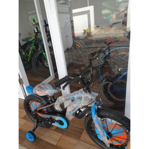 Sepeda Anak merk centrum/Trendy 16 inch BMX Kokoh dan Kuat Umur 4-6 tahun