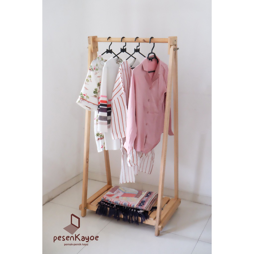  Gantungan  Baju  Kayu  Rak kayu  minimalis Shopee  Indonesia