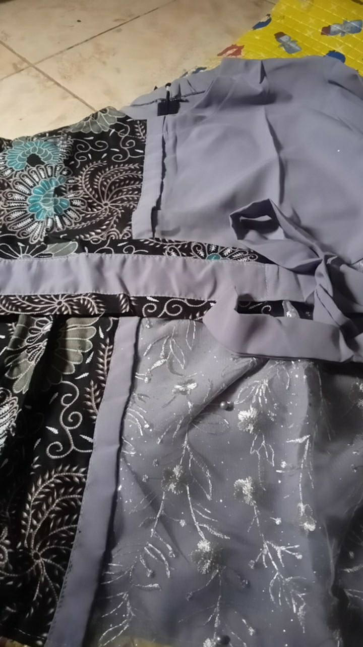 Batik Couple | Batik Couple Modern | Couple Hem Blus Batik_kebaya.pekalongan