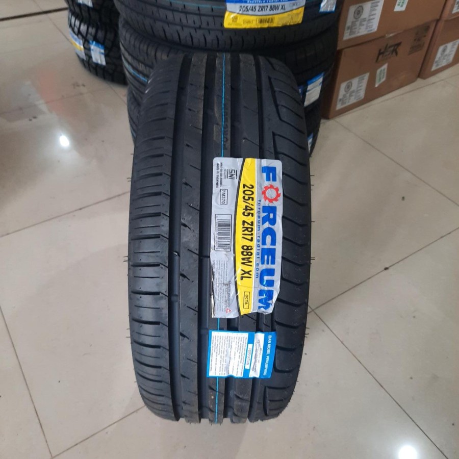 Ban Mobil 205 45 R17 FORCEUM OCTA