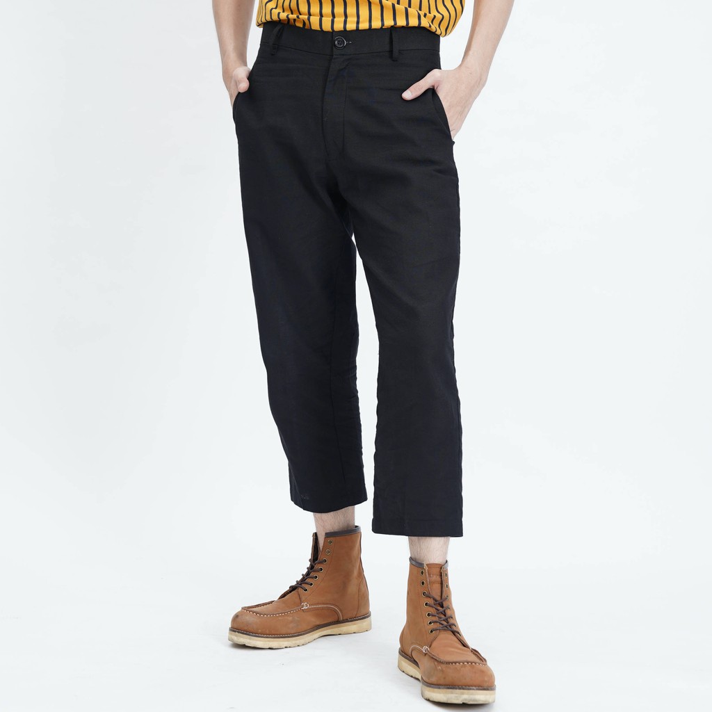 SPARSE ANKLE  PANTS IN BLACK Celana  panjang hitam 