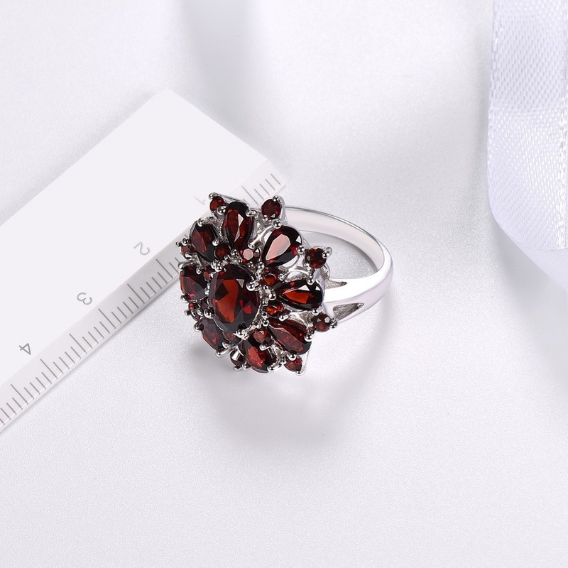 Cincin Ruby Mewah Untuk Wanita