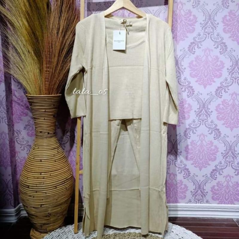 setelan rajut import BaLENCIAGA