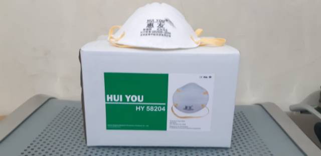 Masker HUI YOU 8210 setara N95 1 box isi 20pcs