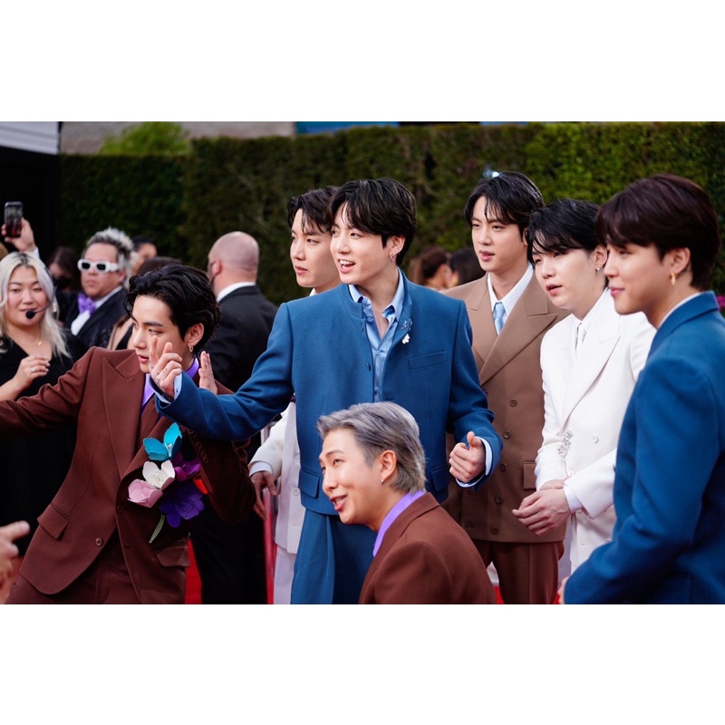 (booked) bundle tae lilit daun + pc dicon 101 taehyung