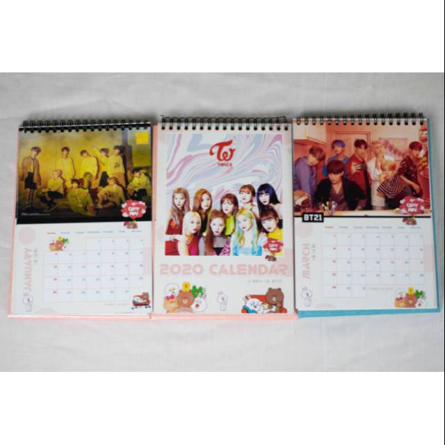 

Kalender duduk potrait