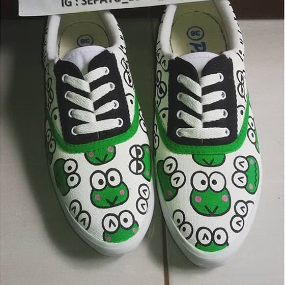 

SEPATU LUKIS BEBAS DESAIN CUSTOM NAMA GAMBAR KUALITAS RAPI CEPAT 74