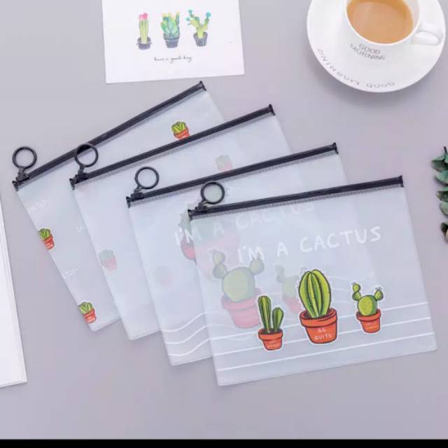 

Tempat pensil tarnsparan cactus
