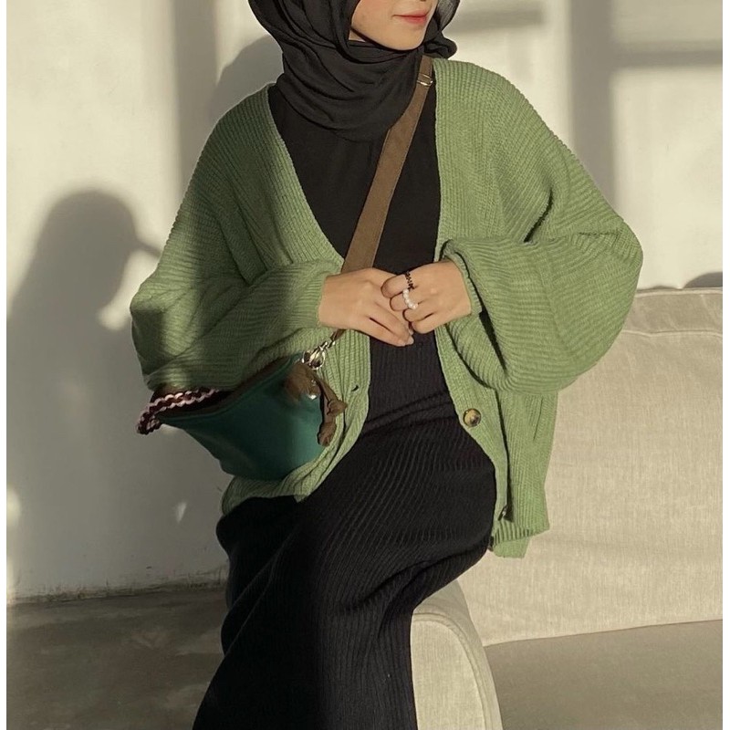 Lila Crop Cardigan Rajut Premium Tebal Cardigan Kancing Oversize