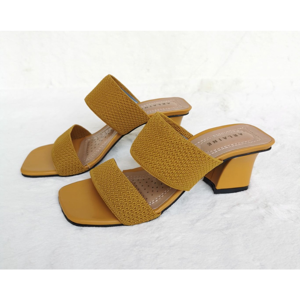 Arlaine- Sachi Sandal Heels Wanita Rajut