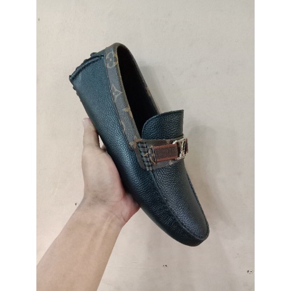luois vuitton Slip-on  loafers size 7