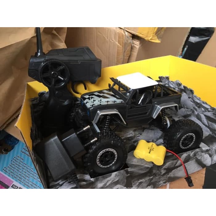 Must Have Mainan Mobil Remot JEEP OFFROAD RC JEEP Remote Control Termurah
