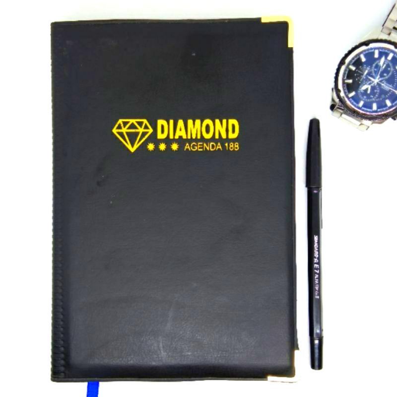 

Buku Agenda Kerja Kulit DIAMOND 188 RANDOM