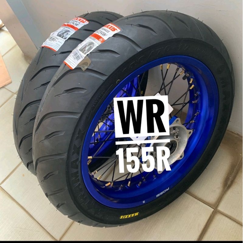 Sepaket velg super moto Yamaha WR 155R ban maxxis ring 17 PNP wr 155 R