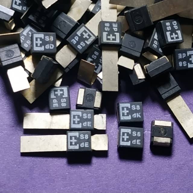 Kapasitor capasitor tantalum 470uf 470 uf 2v code S8 (d) small size original product nec tokin