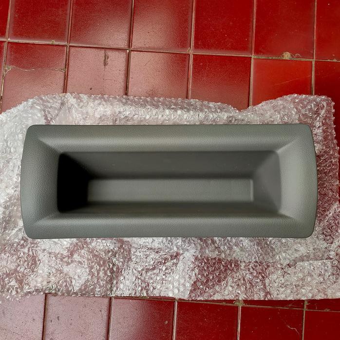 box laci atas isuzu panther kapsul original original