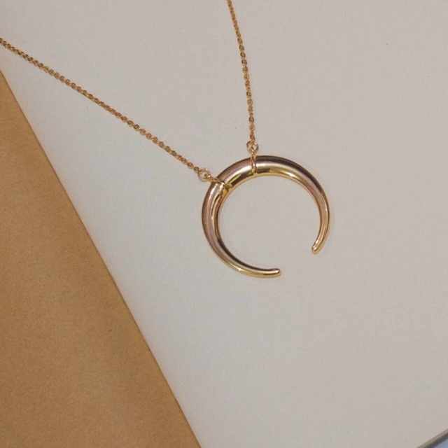 NEEDED.ID JKT | Dimitri Necklace / Kalung Bulan Sabit Korea Liontin Aesthetic