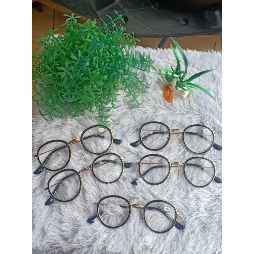 KACAMATA MINUS WANITA TYPE YE954.IG LENSA MINUS BIASA/ KACAMATA WANITA MODEL BULAT FRAME TITANIUM TYPE YE954.IG