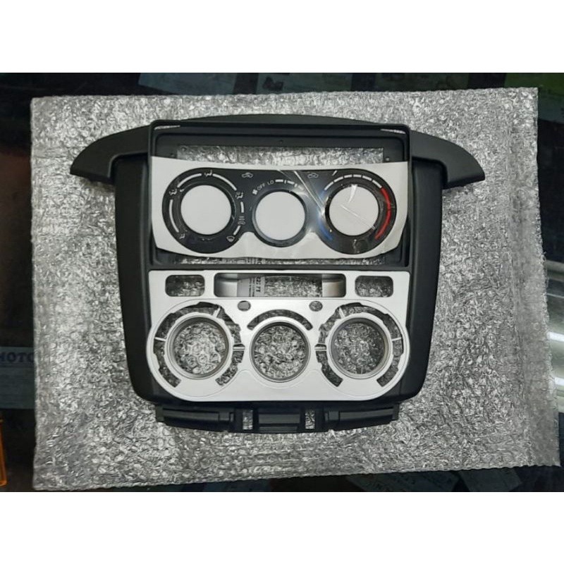 frame head unit android 9 inch innova 2011-2015