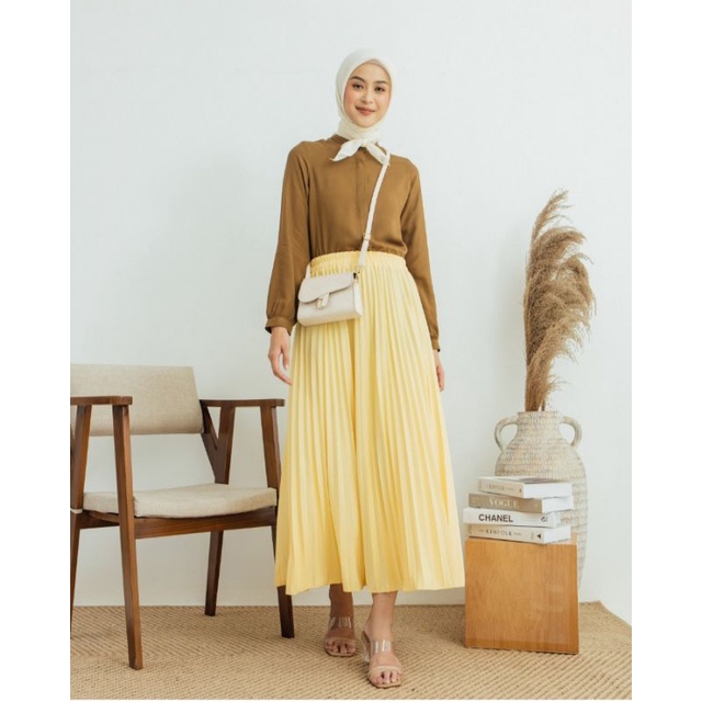 Giovanni Skirt Geulis