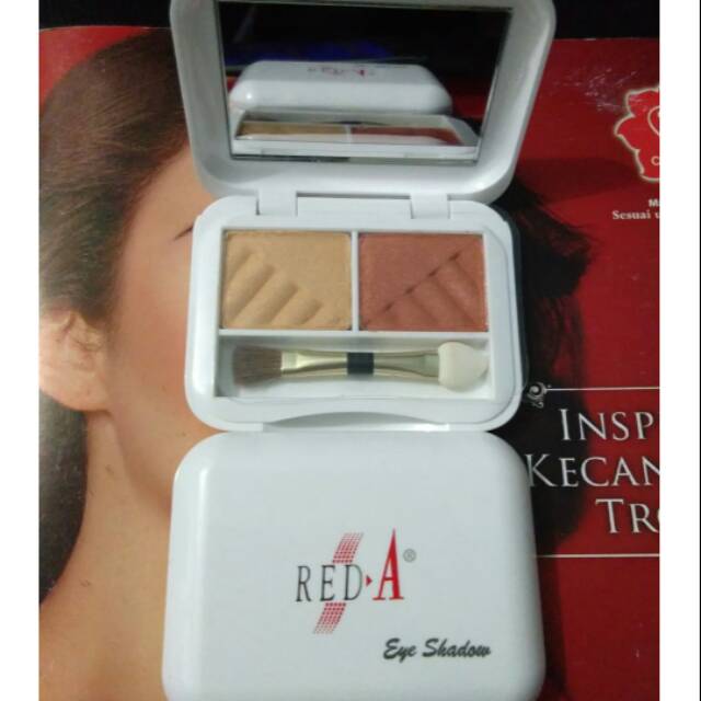 Red-A Eyeshadow coklat