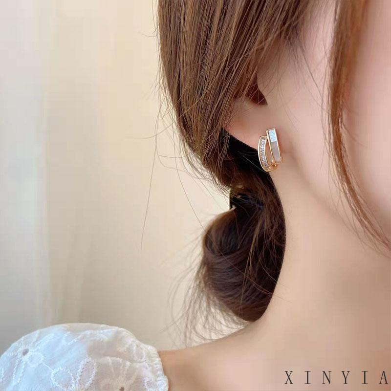 【COD】Set Anting Stud Desain Ekor Ikan Bunga Aksen Mutiara Kristal Warna Emas Gaya Retro Untuk Wanita