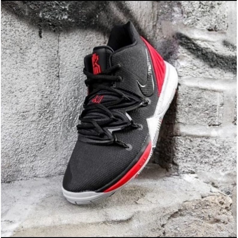 Nike Kyrie 5 &quot;Bred&quot;