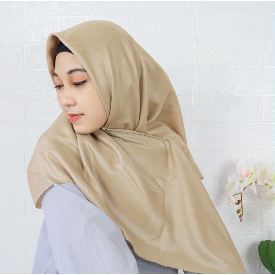 HIJAB KERUDUNG JILBAB LASERCUT BELLA KEKINIAN DAN TERHITS - Model D1