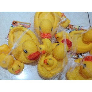 Bebek mandi/ mainan karet/ mainan mandi bebek karet bunyi/induk bebek