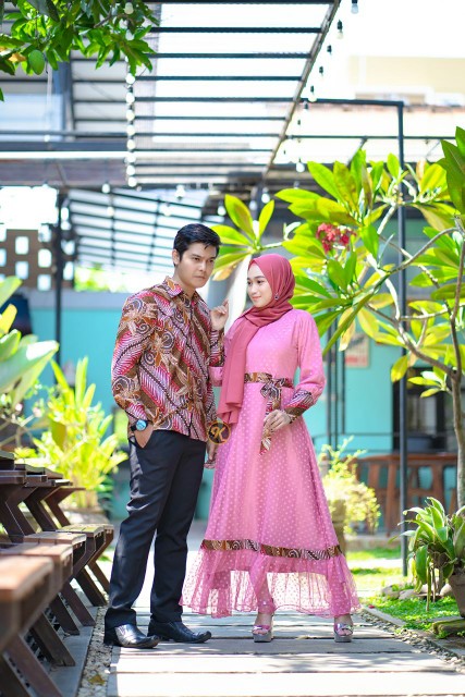 Maura Couple - Sania Ruffle Batik Couple Ori Ndoro Jowi Garansi Termurah Shopee - Batik Modern Solo