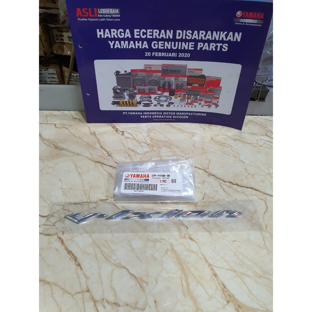 STIKER EMBLEM BODY NEW VIXION NVA ASLI ORI YAMAHA 2TP-F416B-00