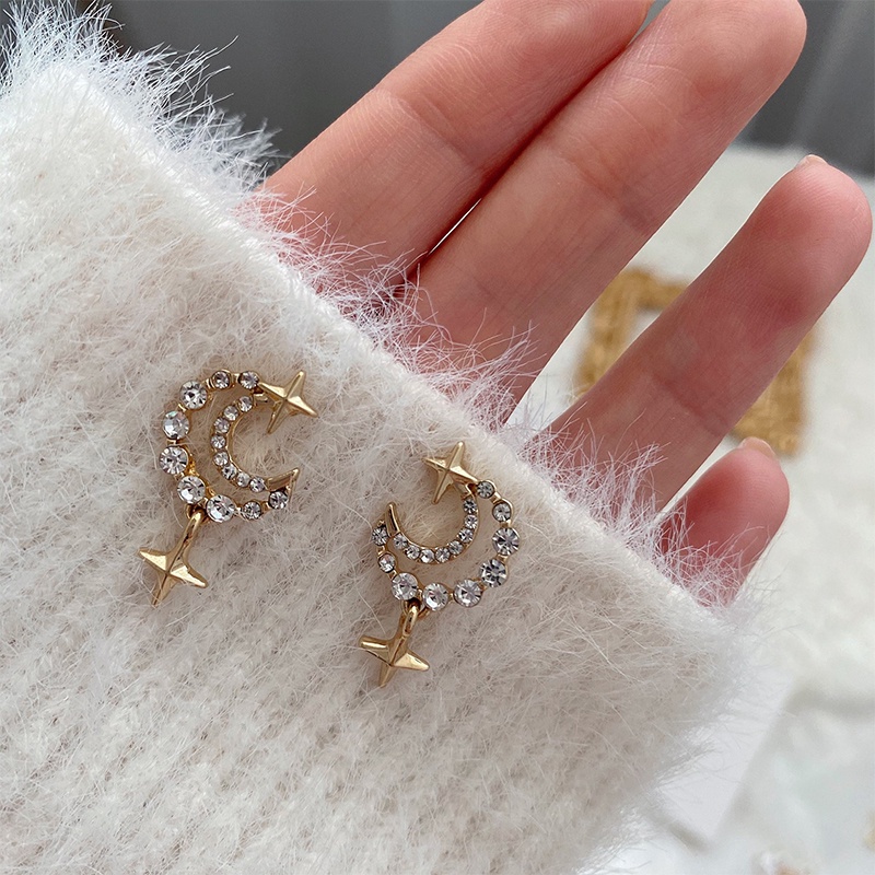 2 Pcs Korea Gaya Berlian Bintang Dan Bulan Anting-Anting Pejantan Wanita Fashion Aksesoris Hadiah - ol