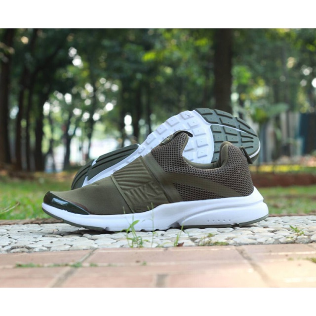 olive green nike presto extreme