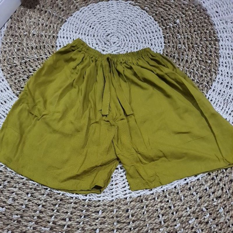 Celana Pendek Wanita Bali Polos
